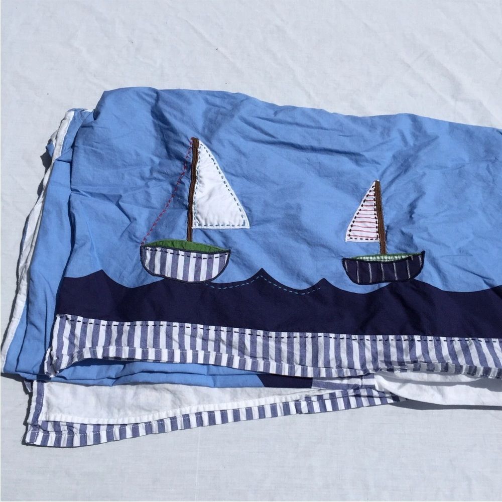 pottery barn kids Sailboats Nautical Crib Bedskirt Blue 16" Drop 100% Cotton